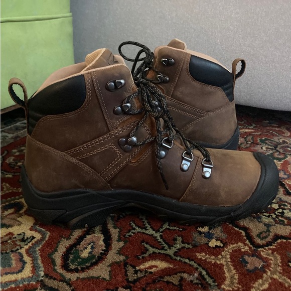 Keen Shoes - Hiking Boots KEEN Leather PYRENEES Hiking Boots WATERPROOF Women’s sz 10 Boots